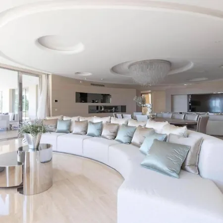Villa Cristallo *